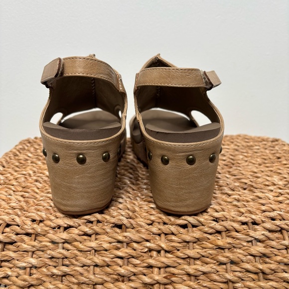 Boutique by Corkys - Carley Wedge Sandal Shoes Tan Open Toe Womens 8 - Picture 4 of 13